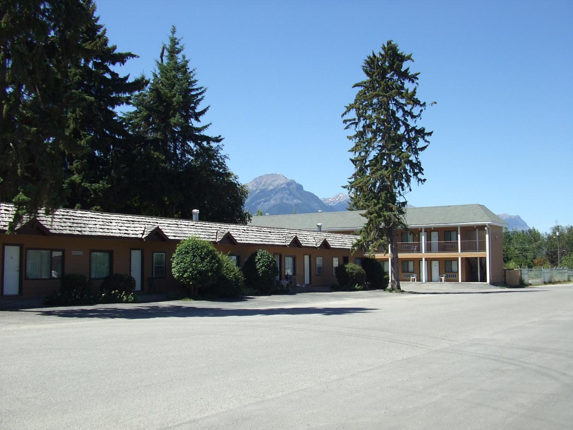 Mary'S Motel Golden Exterior photo