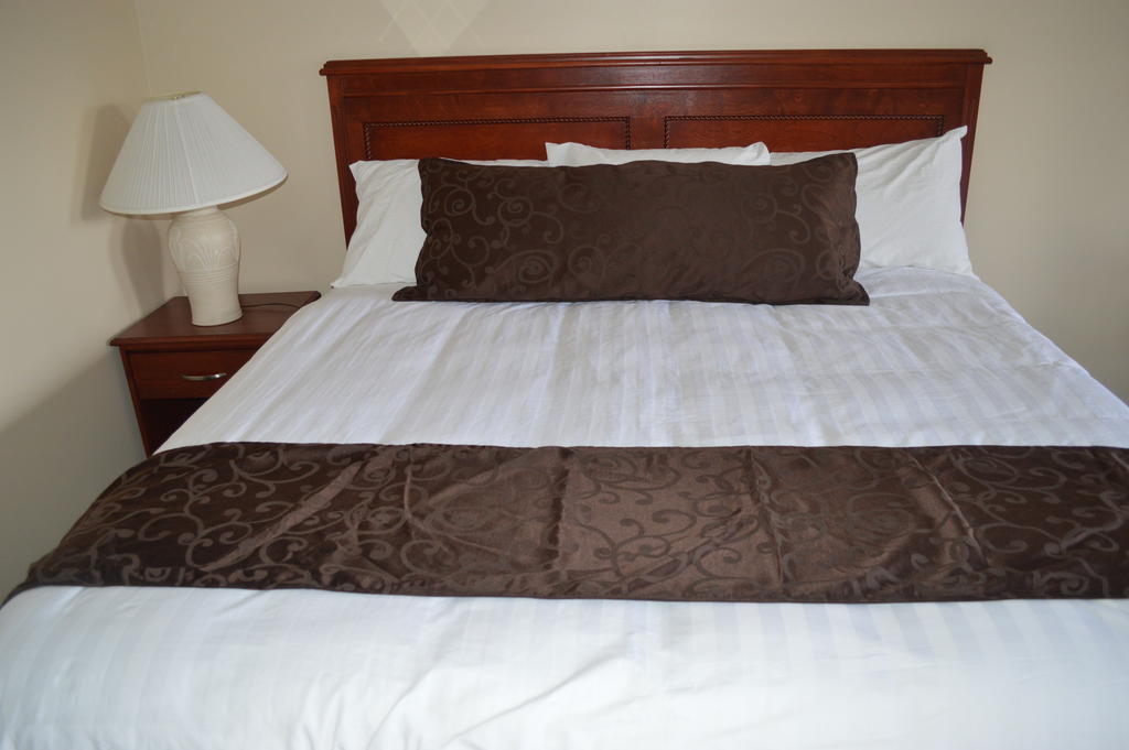 Mary'S Motel Golden Room photo
